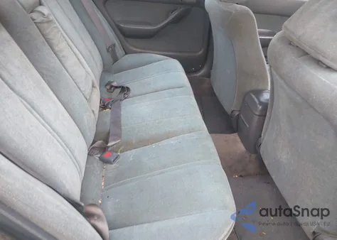 1992 Toyota Camry Le from USA, damaged, VIN 4T1SK12E2NU077952